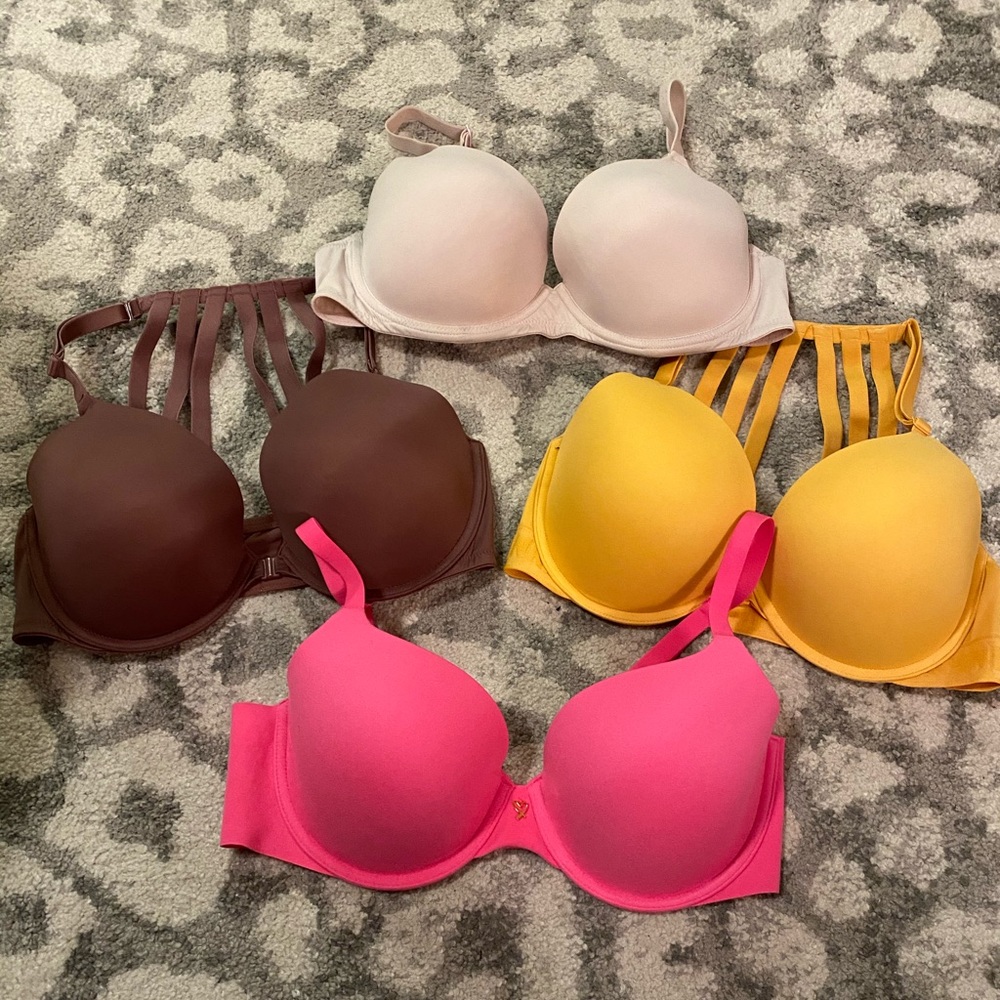 Victoria’s Secret bra bundle
